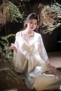 Jia Yi Vol.8827: Ethereal Beauty in YiTuYu Art Collection-8