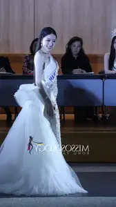 Miss Kieu Duy Shines Bright in National Costume at Miss International 2025-10