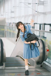 Urban Chic Subway Portrait Photography Featuring Xia Yu Xiao Nian in YiTuYu Art Language Vol.9383 – Aesthetic Transit Style Inspiration-13