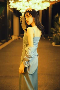 Elegant Moonlight Photography: YiTuYu Art Language Vol.9152 featuring Model Jian Xiao Cheng (44 High-Quality Images)-1
