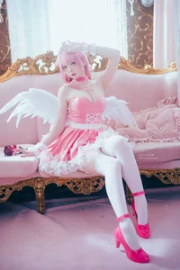 Stunning Dorothy NIKKE Cosplay by Shuang Yue Shimo: A High-Quality 27-Photo Gallery from Goddess of Victory-4