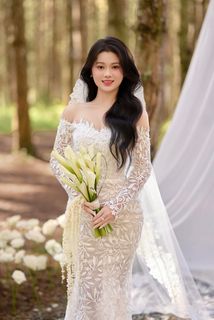 Elegant Bride Portrait: Wedding Fashion HD Wallpaper | Beautiful Woman-3