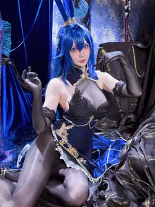 Coser Hoshilily as Azur Lane New Jersey: Enchanting Bunny Garden Beauty!-12