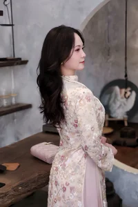 Elegant Floral Vietnamese Ao Dai - Traditional Silk Dress for Women | Authentic Cultural Fashion and Spring Style Inspiration-0