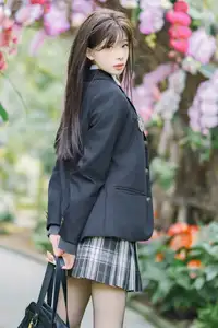 Xian Nu Juan (Vol.8662 YiTuYu) Serene Stroll in a Lush Botanical Garden-1