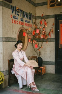 Experience the Charm of Hanoi Spring: Traditional Ao Dai Fashion in the Heart of Vietnam's Capital-6