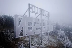 Breathtaking Frost in Vietnam: A Winter Wonderland Reminiscent of Europe-10