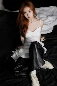 Stunning Artistic Portrait Photography of Momo Wu - YiTuYu Art Language Vol.9280 Featuring Vibrant Red and White Aesthetics-13