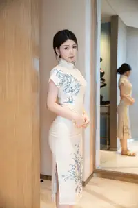 Liu Ting Ting: Timeless Elegance & Grace in Exquisite Qipao from XiuRen No.10605-16