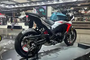 Unveiling the Benelli TNT 550 2026: A New Naked-Bike Masterpiece Debuting Soon. Will Vietnam Embrace This Exciting Launch?-5