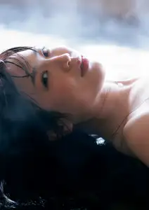 Suzuhara Riko: Radiant Smile On Green Grass Soft Warm Moments Of A Japanese Girl-22