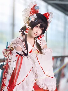 Ethereal Reimu Cosplay by Hua Qi Hana at Firefly Comic-Con Part01-28