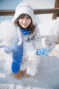 Cozy Winter Charm: Pao Pao Xiao Mie's Warmth Amidst the Snow Vol.8544-18