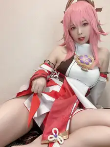 Coser Rizuna's Yae Miko Cosplay (91P) - Captivating Beauty from Genshin Impact-12