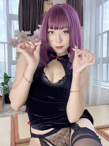 Modern High-Slit Lace Qipao Collection by Money Leng Leng: Elegant Asian Fashion and Traditional Cheongsam Style Part 02-0