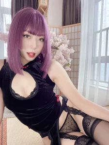 Modern High-Slit Lace Qipao Collection by Money Leng Leng: Elegant Asian Fashion and Traditional Cheongsam Style Part 02-7