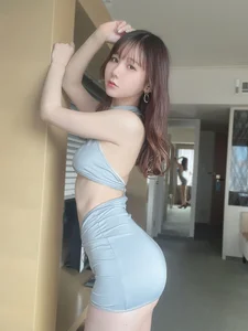 Elegance in Blue: Coser Yukata Style - Fantia Part01-12