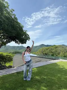 Orange Khuong Hoan My: Radiant Beauty, Elevated Style in Stunning Fashion Photoshoot.-8