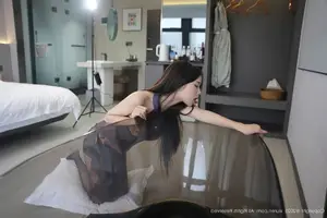 Xiao Nai Jiao: Elegant Allure in XiuRen Collection No.10771-43