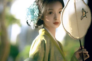 Captivating Li Yu Ayu Photography: YiTuYu Art Language Vol.9195 - A Stunning 43-Image Visual Journey of Elegance and Nature-15