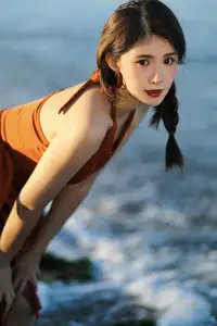 YiTuYu Vol.8522: Yi Ming's Captivating Beauty Under Golden Hour Sun-19