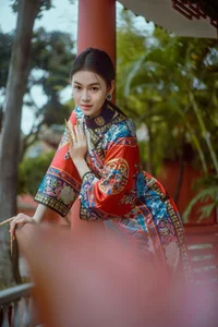 Timeless Elegance of Man Li by the Red Wall - YiTuYu Vol.8871-16