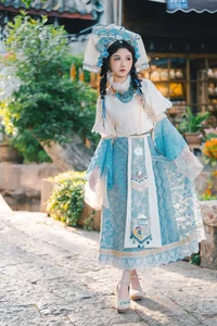 Ethereal Beauty of Xiao Lin: A Poetic Blend of Tradition and Modern Art-13