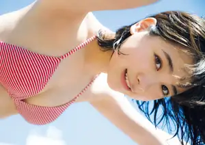 Maya Imamori: Radiant Smile Unveils Budding Love | 1st Photobook Part01-7