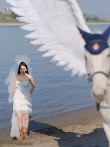 Ethereal Pegasus Muse by the Sea - YiTuYu Art Language Vol.8882-15