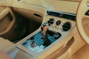 Discover the Exclusive Bentley GTC Mulliner: A Bespoke Masterpiece Inspired by Qatar's Sunset-4