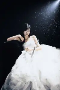 Ethereal Beauty: White Gown Angel with Dove by YiTuYu Art Vol.8612 OO-17