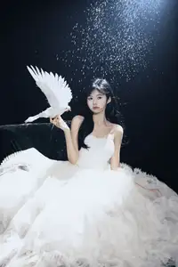 Ethereal Beauty: White Gown Angel with Dove by YiTuYu Art Vol.8612 OO-18