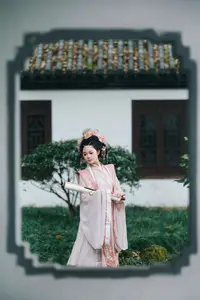 Jiao Tang Ma Qi Duo: Graceful Hanfu Beauty Amidst Spring Blossoms, YiTuYu Vol.8761-11