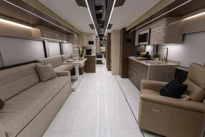 Inside the $2.5 Million Loki Prevost 2026: The Ultimate Luxury Motorhome Experience for High-End Travel and Sophisticated Mobile Living-4