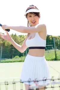 Elegant Yoko Kumada Digital Photo Book: 75 High-Quality Portraits from the Japanese Girls GLD Collection for Fashion and Photography Inspiration-9