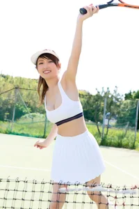 Elegant Yoko Kumada Digital Photo Book: 75 High-Quality Portraits from the Japanese Girls GLD Collection for Fashion and Photography Inspiration-1