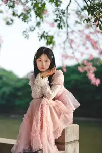 Vol.8632 Nan Yi: Dreamy Youth by the River, A Poetic & Romantic Blossom-16