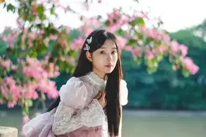 Vol.8632 Nan Yi: Dreamy Youth by the River, A Poetic & Romantic Blossom-17