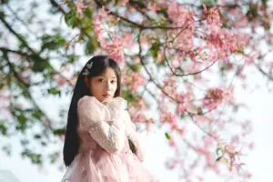 Vol.8632 Nan Yi: Dreamy Youth by the River, A Poetic & Romantic Blossom-11