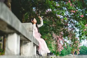 Vol.8632 Nan Yi: Dreamy Youth by the River, A Poetic & Romantic Blossom-19
