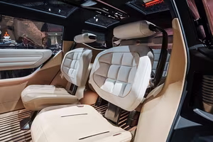 Mitsubishi Elevance: The Luxurious Electric SUV Redefining Adventure for Off-road Enthusiasts-2