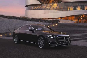 The New 2026 Mercedes-Benz S-Class Facelift: Redefining Luxury with 2,700 Upgrades and the Stunning MBUX Superscreen Display-2