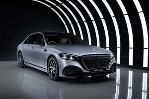 The New 2026 Mercedes-Benz S-Class Facelift: Redefining Luxury with 2,700 Upgrades and the Stunning MBUX Superscreen Display-5