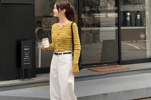 4 Essential Long-Sleeve Tops for a Chic Wardrobe: Elevate Your Everyday Style with These Versatile and Timeless Fashion Staples-3