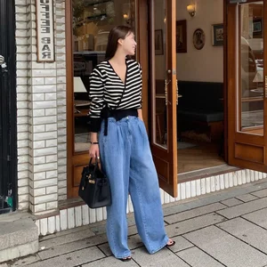 4 Essential Long-Sleeve Tops for a Chic Wardrobe: Elevate Your Everyday Style with These Versatile and Timeless Fashion Staples-1