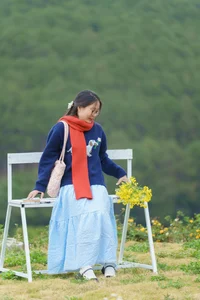 Stunning Yellow Mustard Flower Fields in Da Lat: A Breathtaking Spring Travel Destination in Vietnam's Picturesque Highlands-8