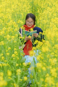 Stunning Yellow Mustard Flower Fields in Da Lat: A Breathtaking Spring Travel Destination in Vietnam's Picturesque Highlands-6