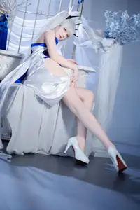 Stunning Cosplay: Feng Jiang Jiang V as Dreadnought Dress Character – A Captivating Transformation!-10