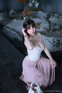 Ruan Qing (XiuRen No.10746): Irresistible Elegance & Allure Unveiled-1