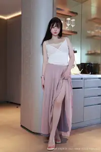 Ruan Qing (XiuRen No.10746): Irresistible Elegance & Allure Unveiled-10